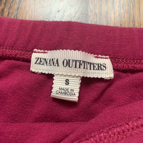 Burgundy Tube Top size small - Picture 2 of 3